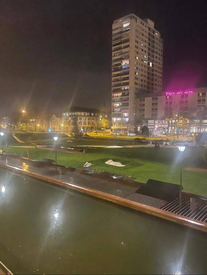 Super Studio En Face De La Gare De Mulhouse Exterior foto