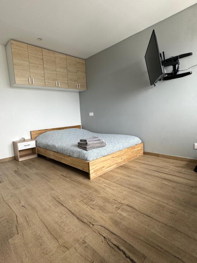 Super Studio En Face De La Gare De Mulhouse Exterior foto
