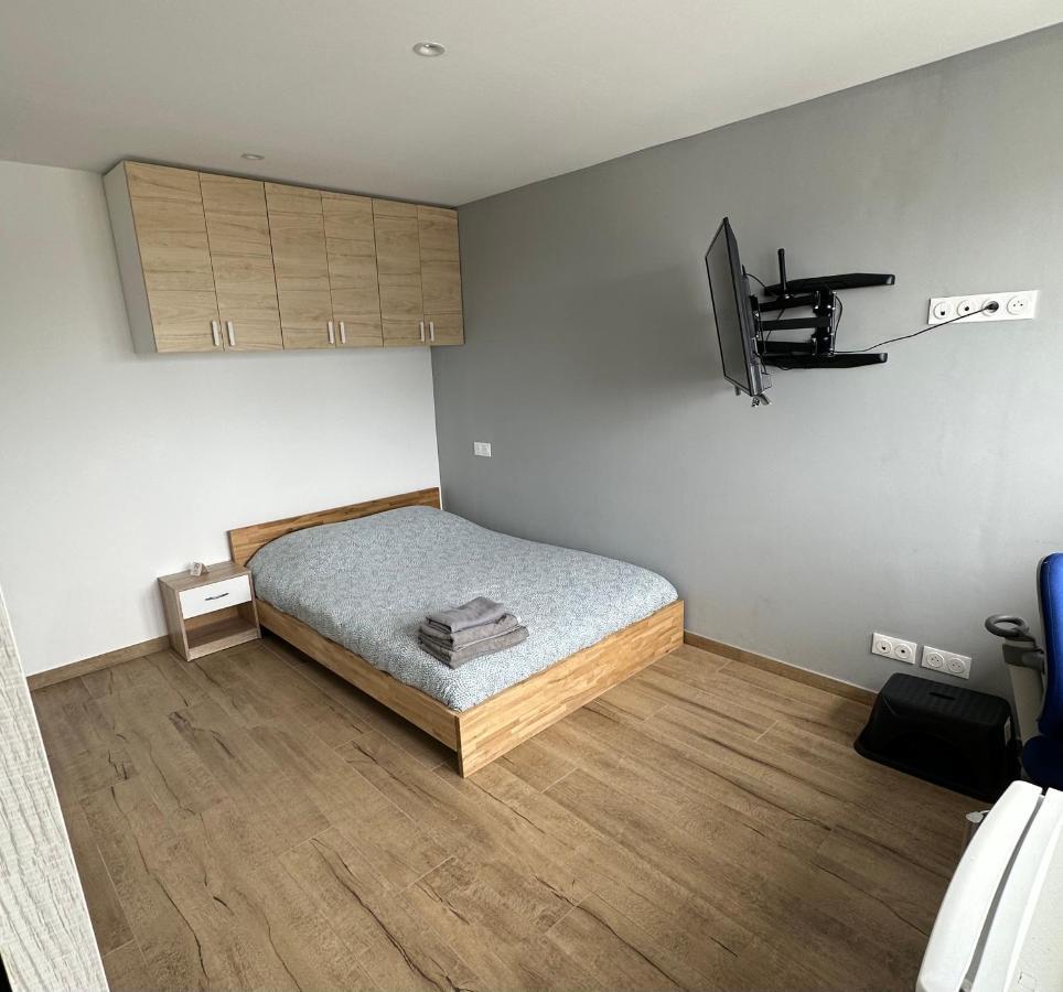 Super Studio En Face De La Gare De Mulhouse Exterior foto