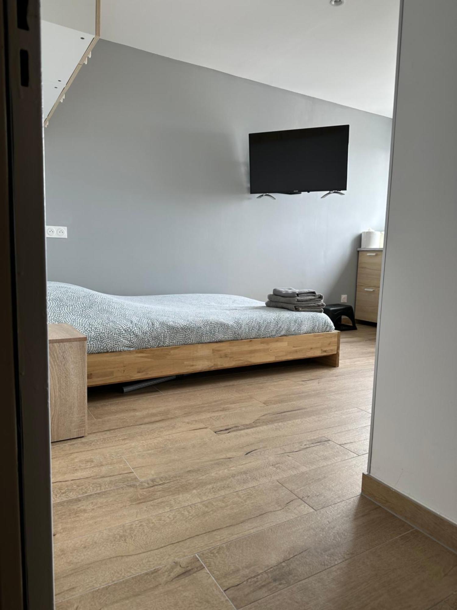 Super Studio En Face De La Gare De Mulhouse Exterior foto